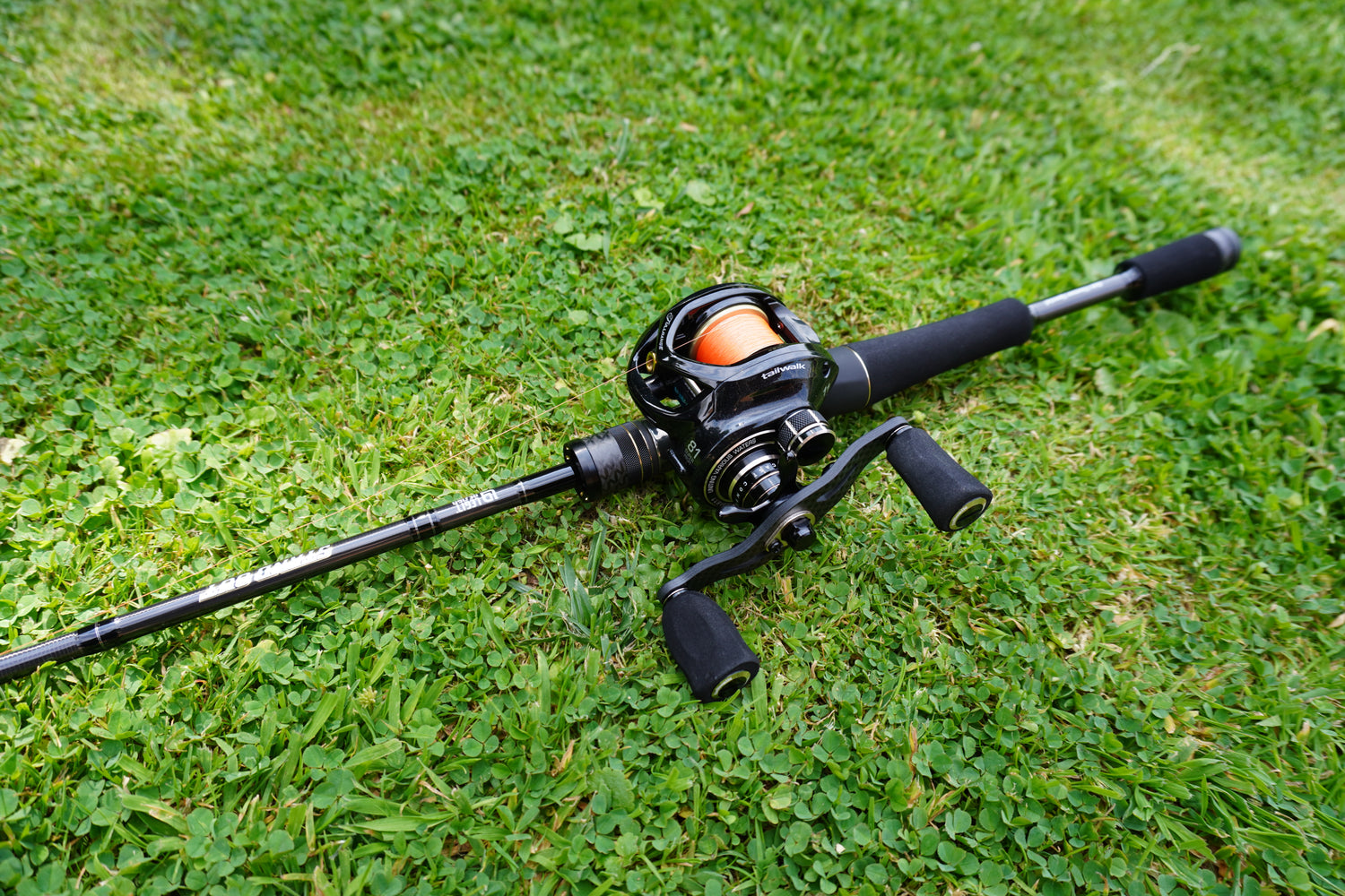 Legit Design Stand Out SOC610MH und Tailwalk Seirens BM100HG-DH/L – Kraftvolle Baitcaster fürs strukturreiche Wasser